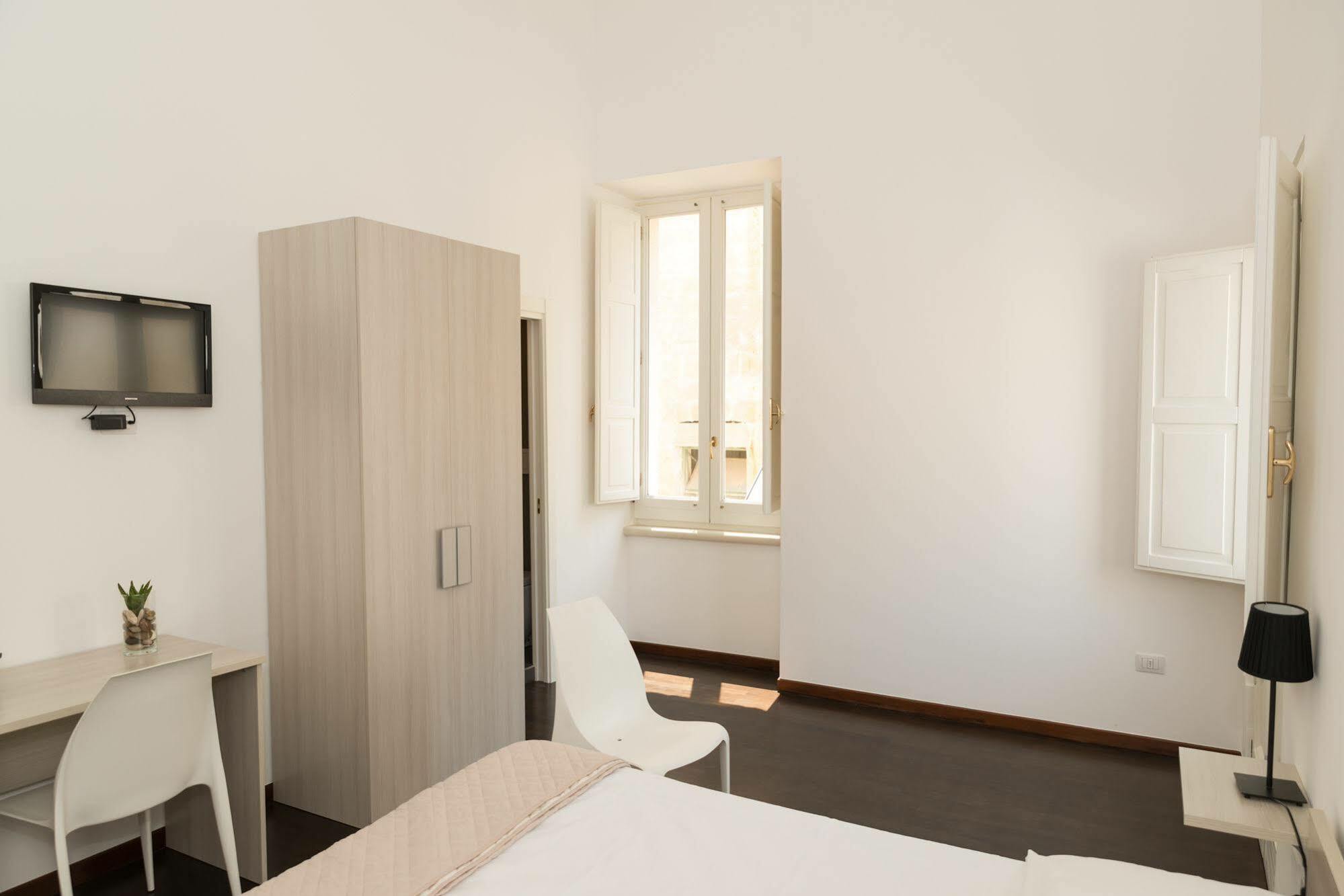 Gatto Bianco La Dimora Storica Bed & Breakfast Lecce Exterior photo